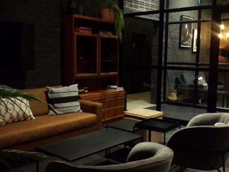 FURNISHED MODERN BACHELOR APARTMENT - Photo 8