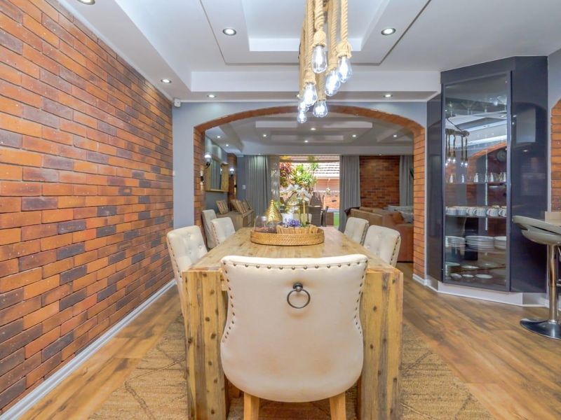 Modern and Luxurious - Lambert road, Morningside - Photo 9