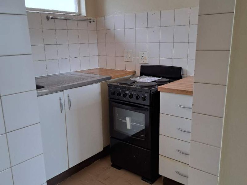 Spacious Apartment In Gezina - Photo 6