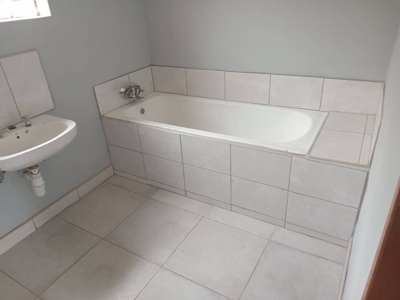 House for Sale:  Rehoboth block B - Photo 3