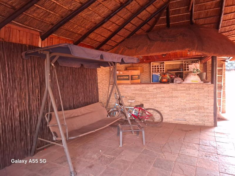 Elegant 3 bedrooms house for sale in Clarina - Photo 6