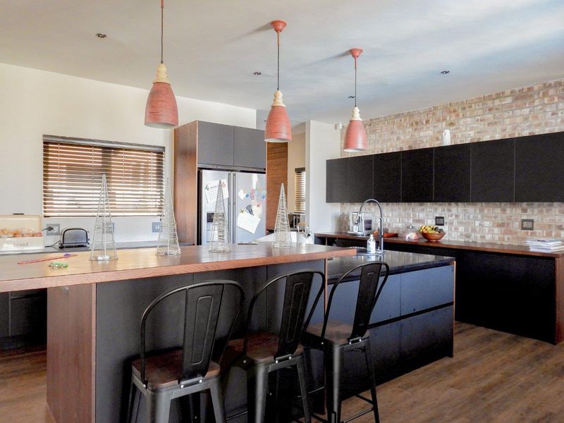 Luxurious Home For Sale at Rossmund Golf Resort, Swakopmund - Photo 3
