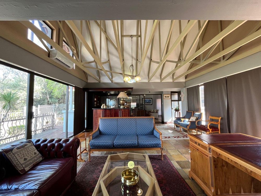 Second living area.
