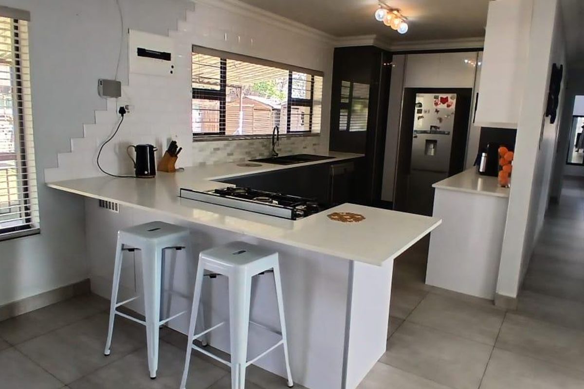 4 Bedroom Home for Sale in Raceview! - Photo 3