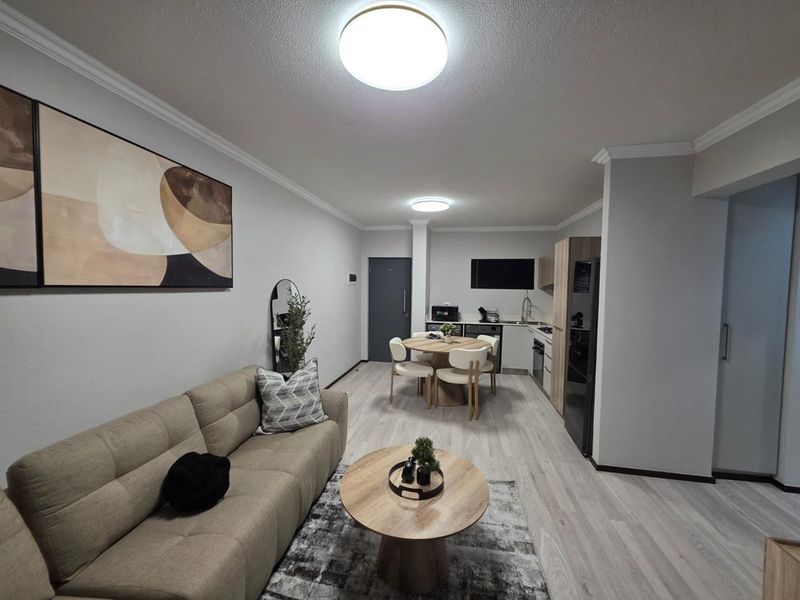 Fully Furnished 2-Bedroom, 2-Bathroom Apartment To Rent | Soho Junction, Broadacres - Photo 2