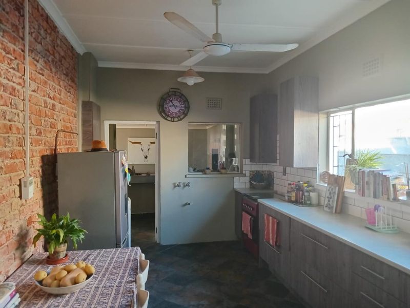 Cozy family home close to schools - Photo 10