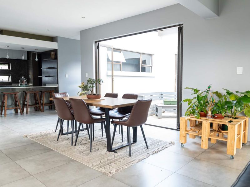 Stylish & Spacious. Your Family's Perfect Retreat - Photo 10