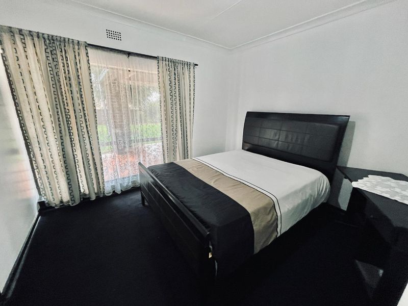 Beautiful 3 Bedroom Family Home in Parkrand - Photo 10