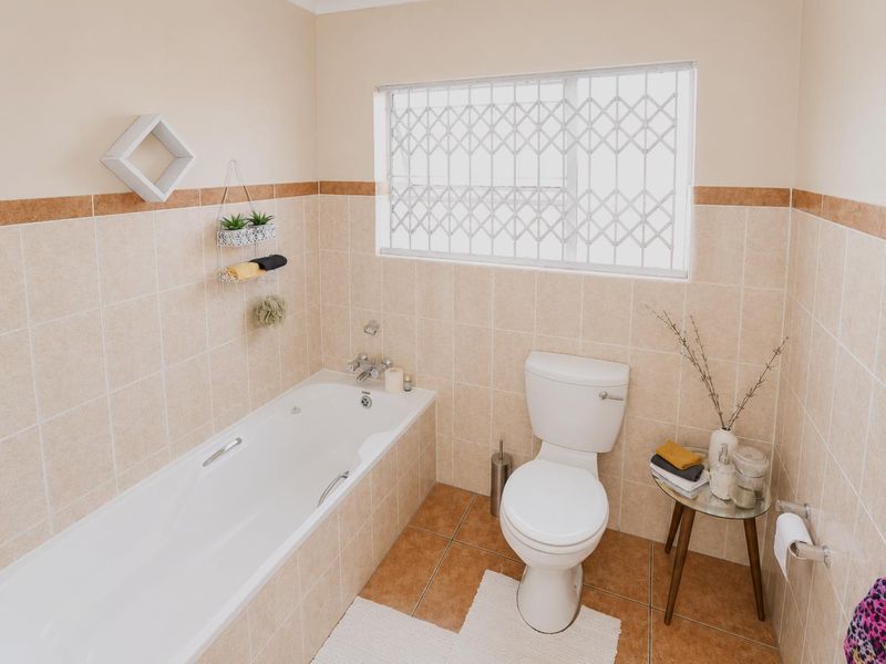 3 Bedroom Townhouse to rent in Wigeheuwel - Photo 6
