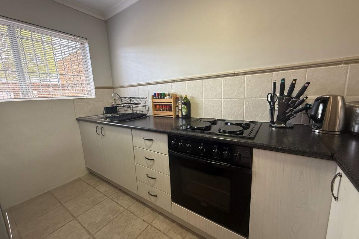 Perfect for young professionals in the Welgelegen area - Photo 3