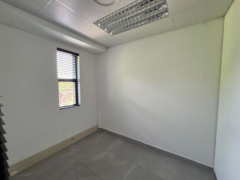 Prime office space to let - Photo 5