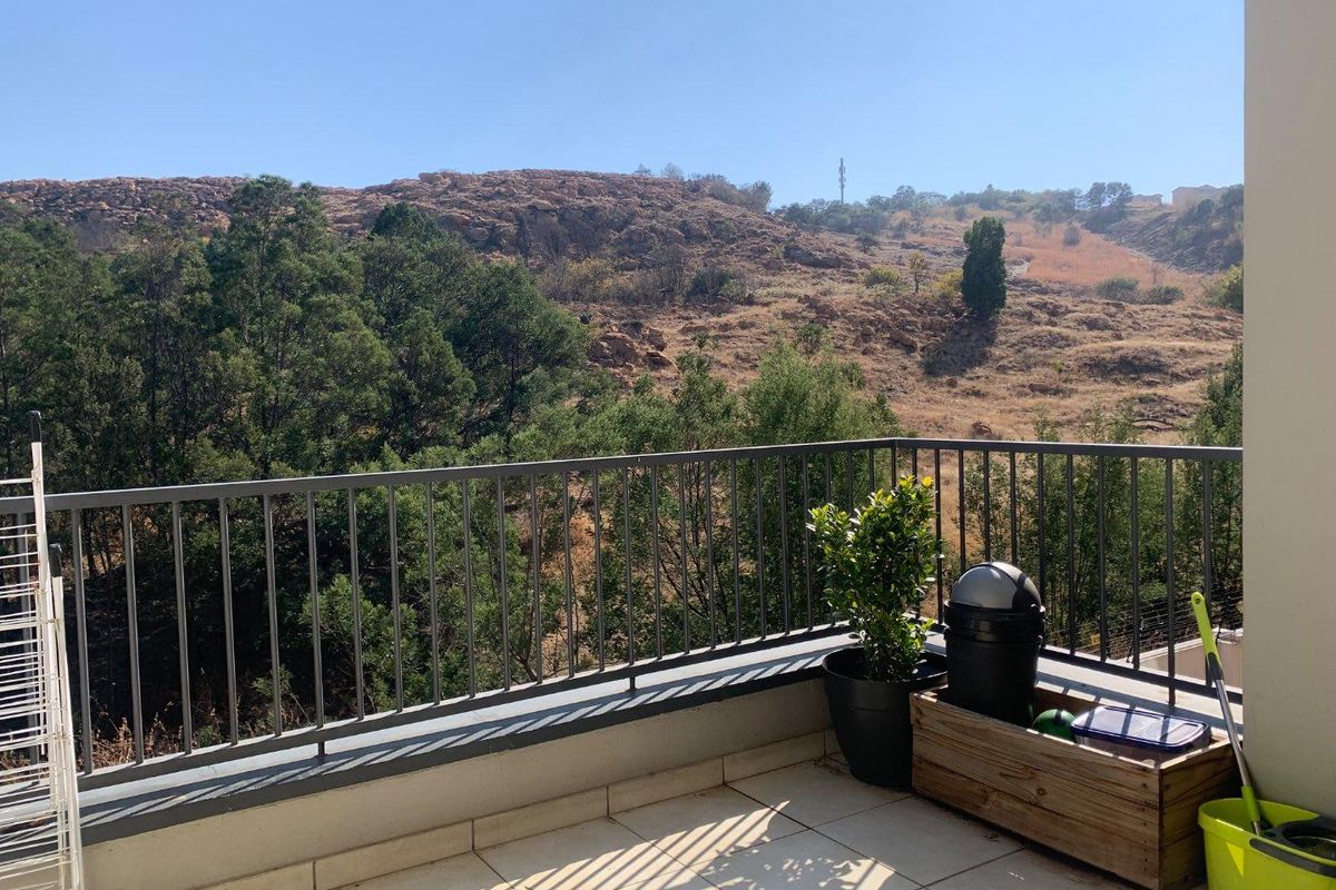 Exquisite 2-Bedroom Apartment for Sale in Balboa Park, Oakdene – Scenic Views, Secure Living, and Unmatched Convenience** - Photo 3