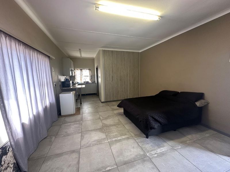 Block of Flats & Offices Walvis Bay - Photo 9
