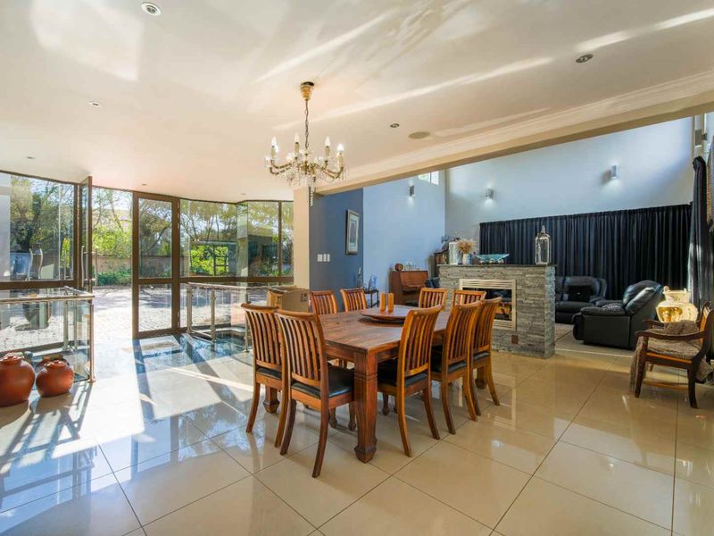 A Magnificent Family Estate Offering Space, Privacy and Spectacular Views - Photo 9