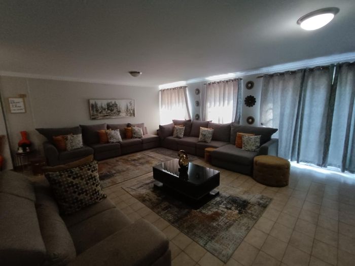 Property #2561294, Townhouse For Sale in Brooklyn