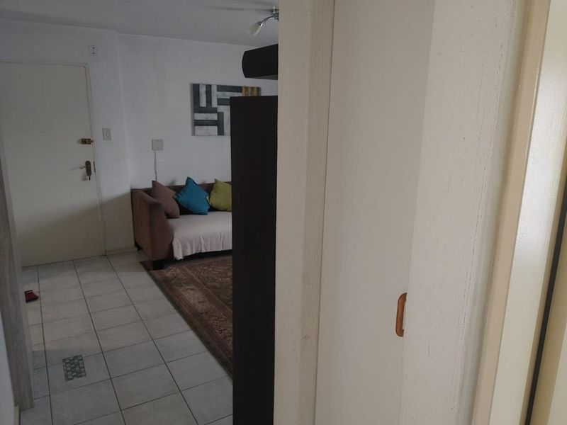 Spacious 2-Bedroom Apartment for Rent in Verwoerdpark - Photo 5