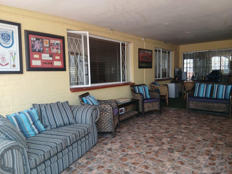 Lovely Family Home with Flat for sale - Photo 10
