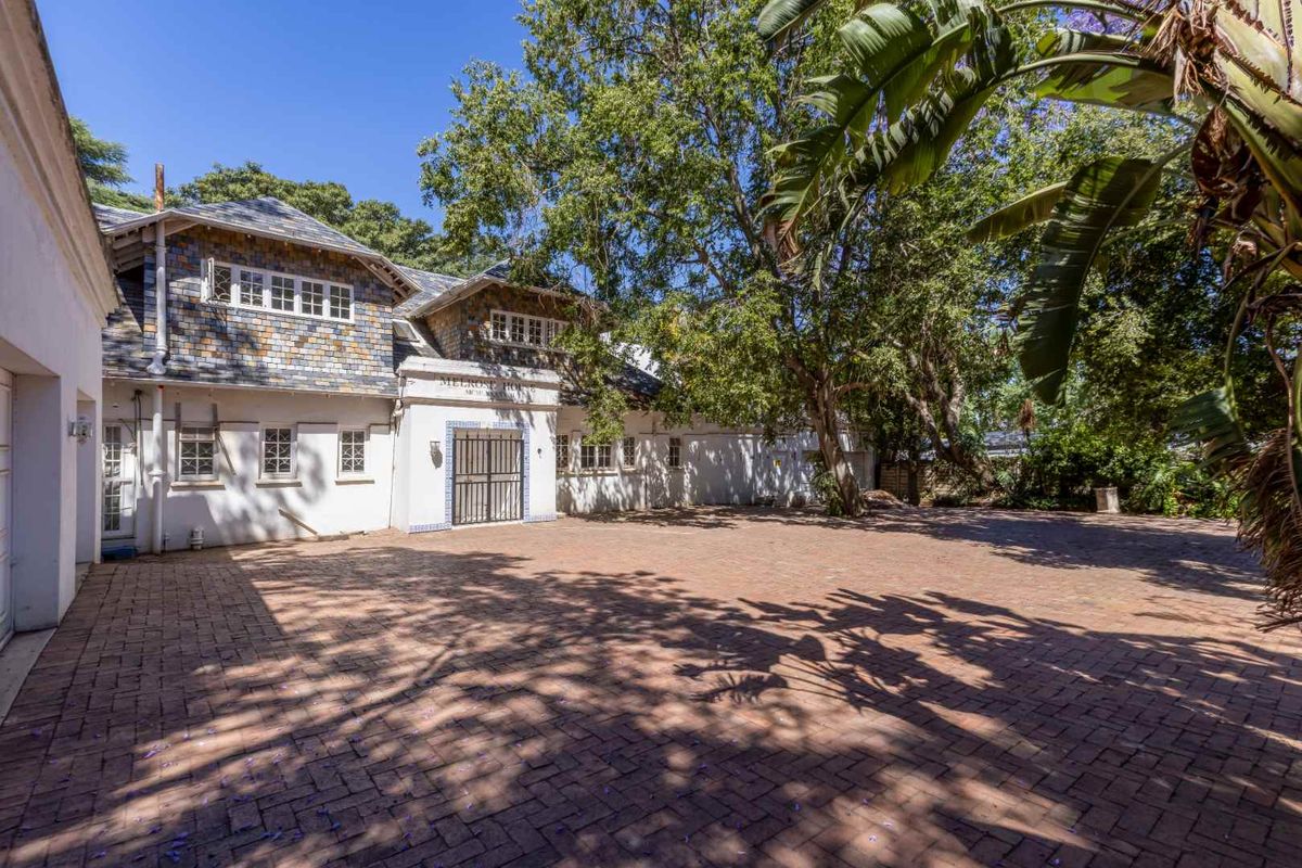 CALLING ALL DEVELOPERS - PRIME PIECE OF LAND IN THE HEART OF MELROSE - Photo 3