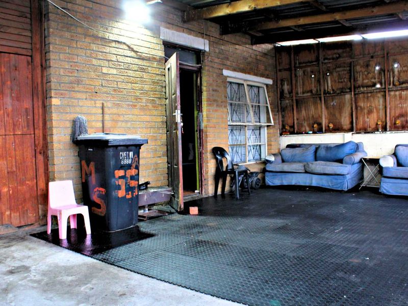 3 Bedroom House For Sale Located in Bonteheuwel - Photo 10