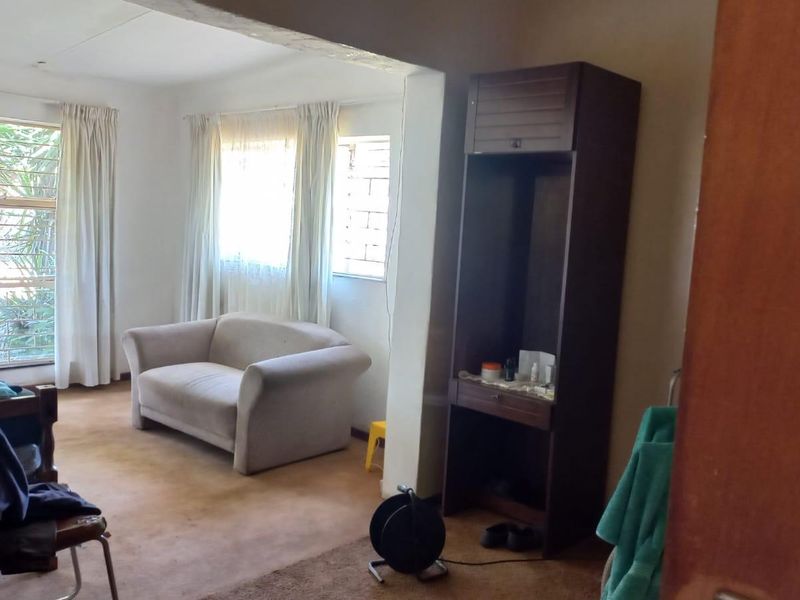 3 Bedroom house in Laudium - Photo 8