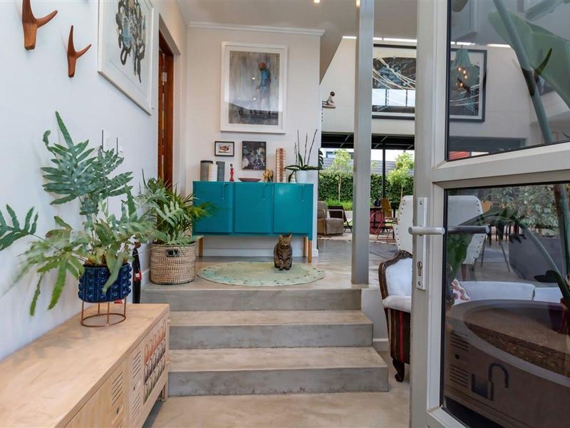 A bold design in Waterfall Country Village - Photo 4