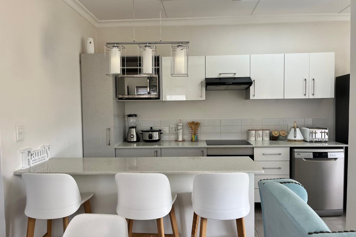 3 bedroom Townhouse - Find Your Family’s Perfect Home in Thatchfield Ridge - Photo 4