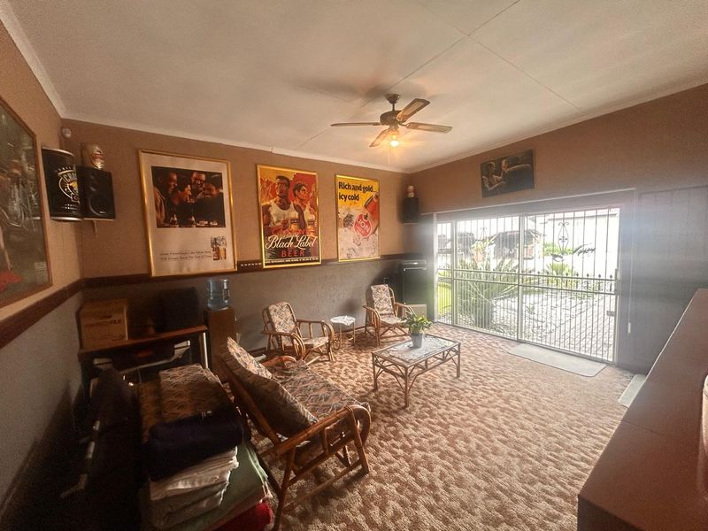 Four Bedroom House For Sale in Brackenhurst - Photo 6