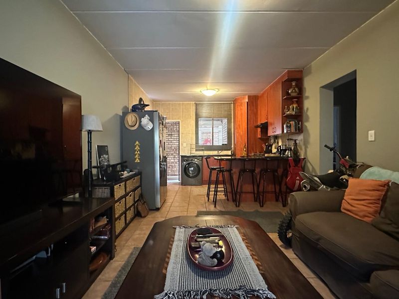 The “wow” factor is in place when you walk into this house in this nice security complex. - Photo 4