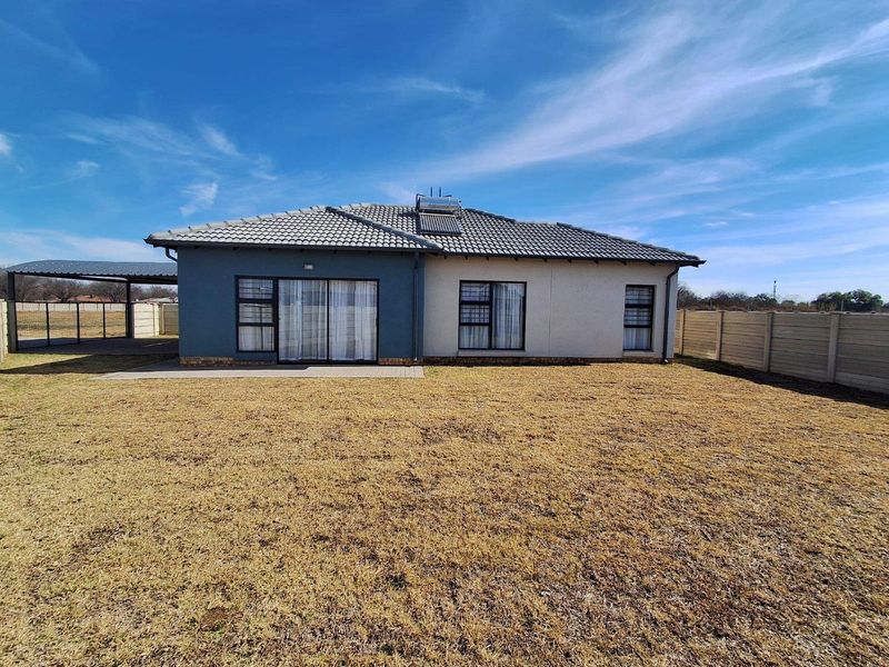 3 Bedroom Full Title Home in Secure Complex - Photo 1