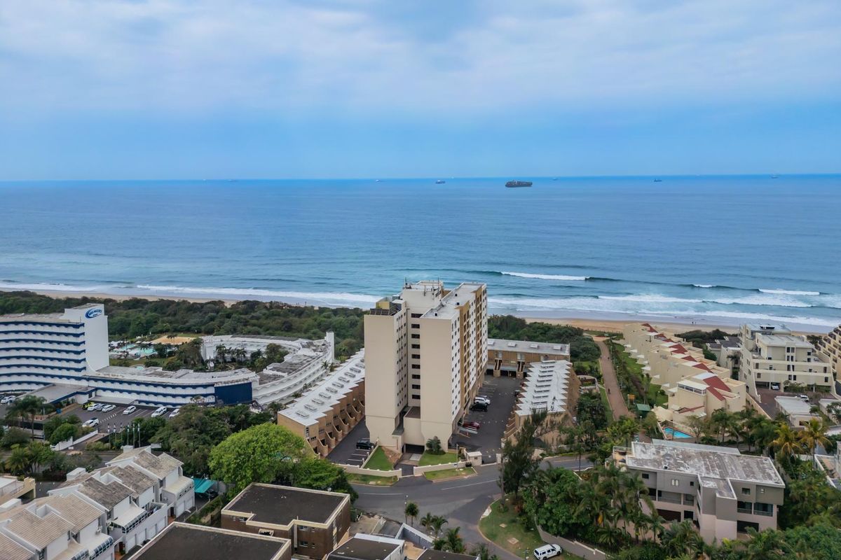 Hendra Estates - Coastal Gem! 3 Bedroom Triplex For Rent In Umhlanga! - Photo 2