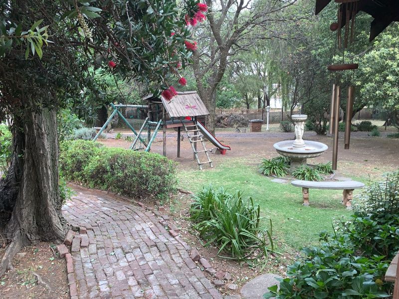 2-Bedroom Garden Cottage House for Sale on Riffle Range Road, Towerby - Photo 3
