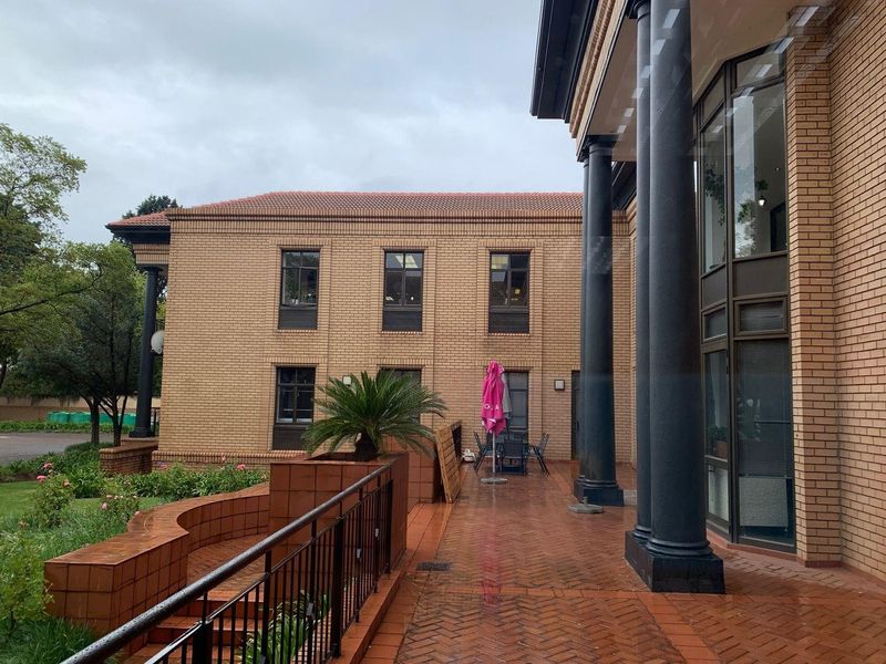 671m2 Morningside Sandton Office To Let - Photo 10