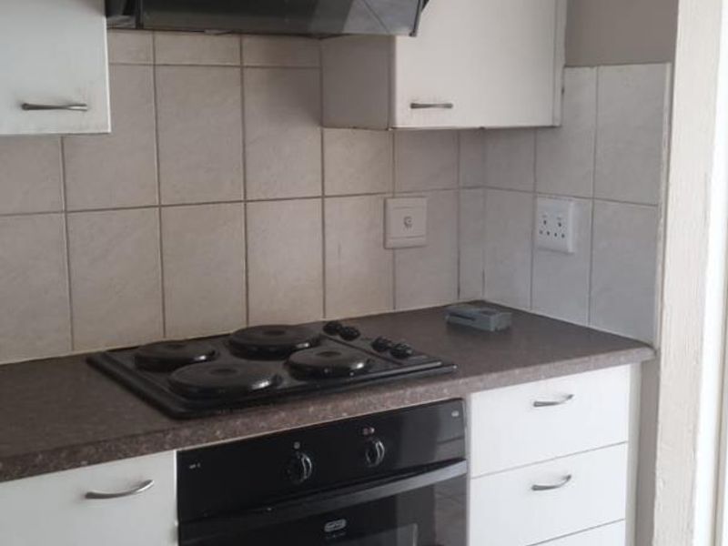 Investors dream,Batchelor apartment in Florida - Photo 3