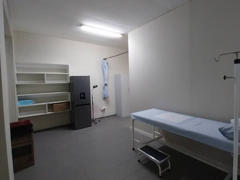 Doctor's Practice Building for Sale - Photo 4