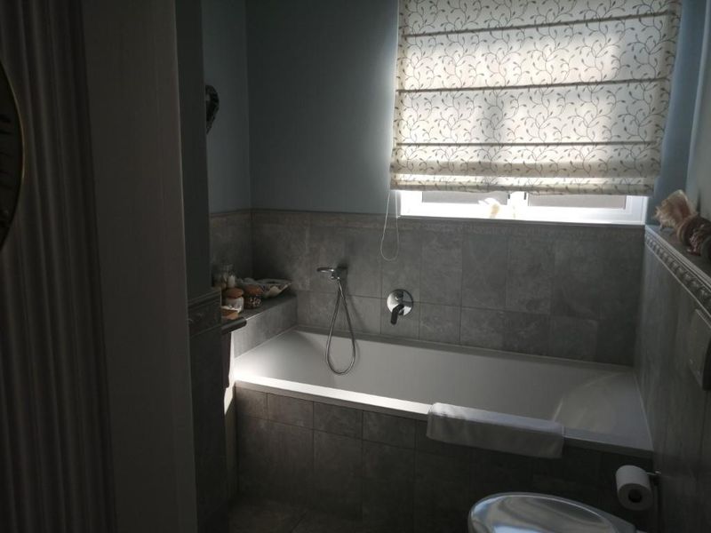 HUGE - BEAUTIFUL - PERFECT LOCATION - CENTRAL SWAKOPMUND - Photo 10