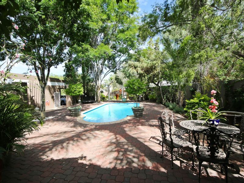 4 bedrooms House in KLEIN WINDHOEK - Photo 4