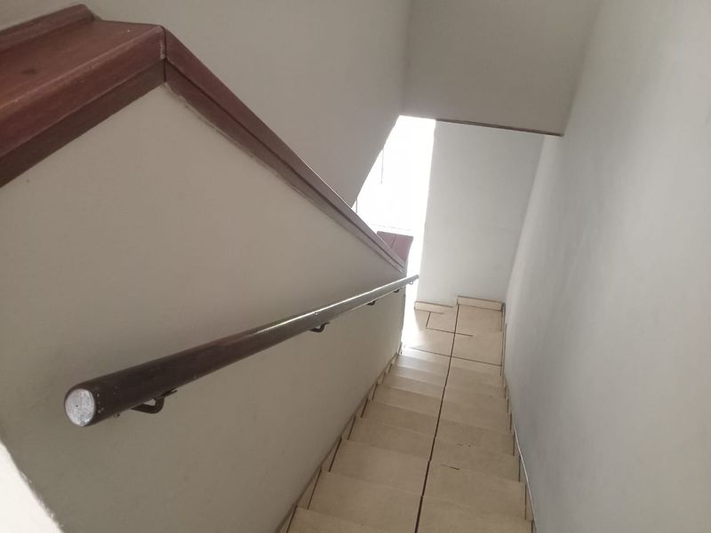 Step into this well-appointed 3-bedroom duplex, offering a perfect blend of comfort, style, and practicality. - Photo 6