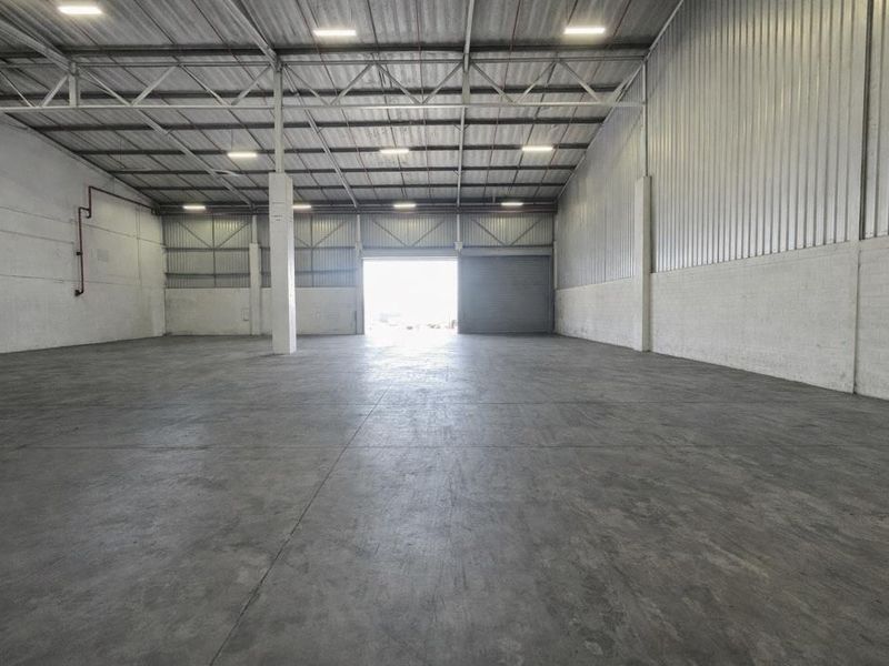 Premium 1,500 sqm Warehouse To Let – Cornubia - Photo 3