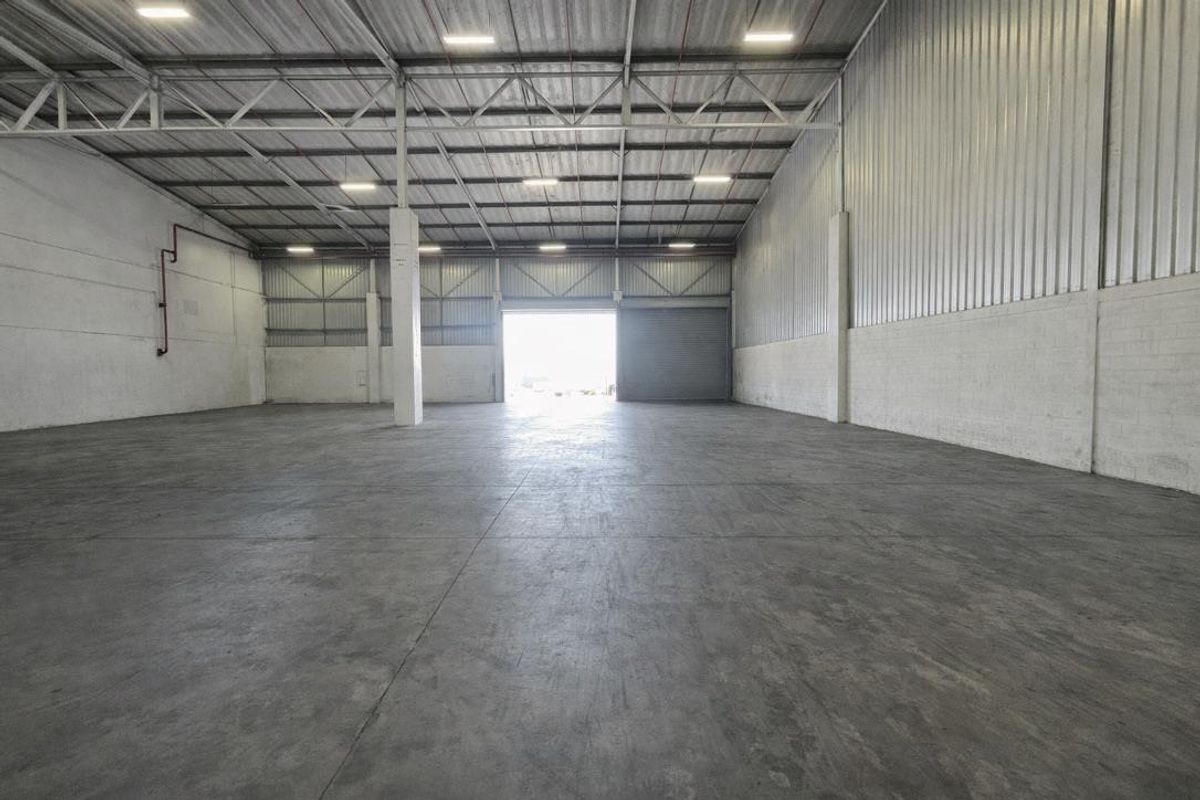Premium 1,500 sqm Warehouse To Let – Cornubia - Photo 3