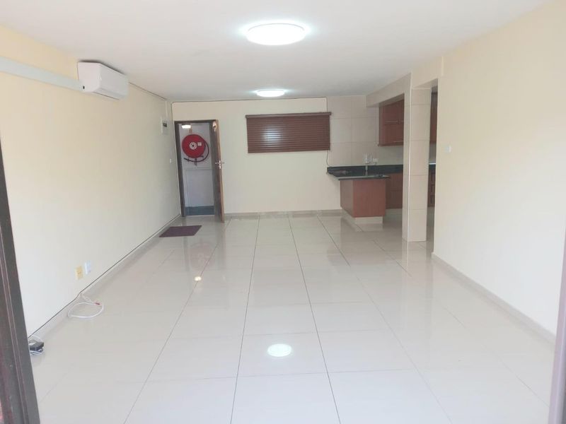 3 Bedroom townhouse with manned security, 2 garages and 1 parking for sale - Photo 4