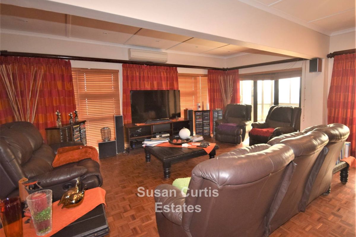 Double Storey Mansion - Photo 2