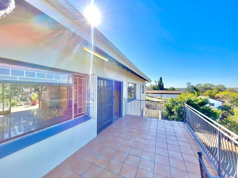 **7-Bedroom, 3-Level Home: Perfect for Dual Family Living or Commune Potential** - Photo 9