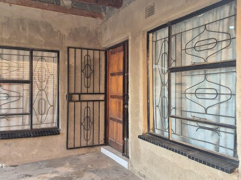 Home with Investment Opportunities Available for Sale in Ivory Park - Photo 2