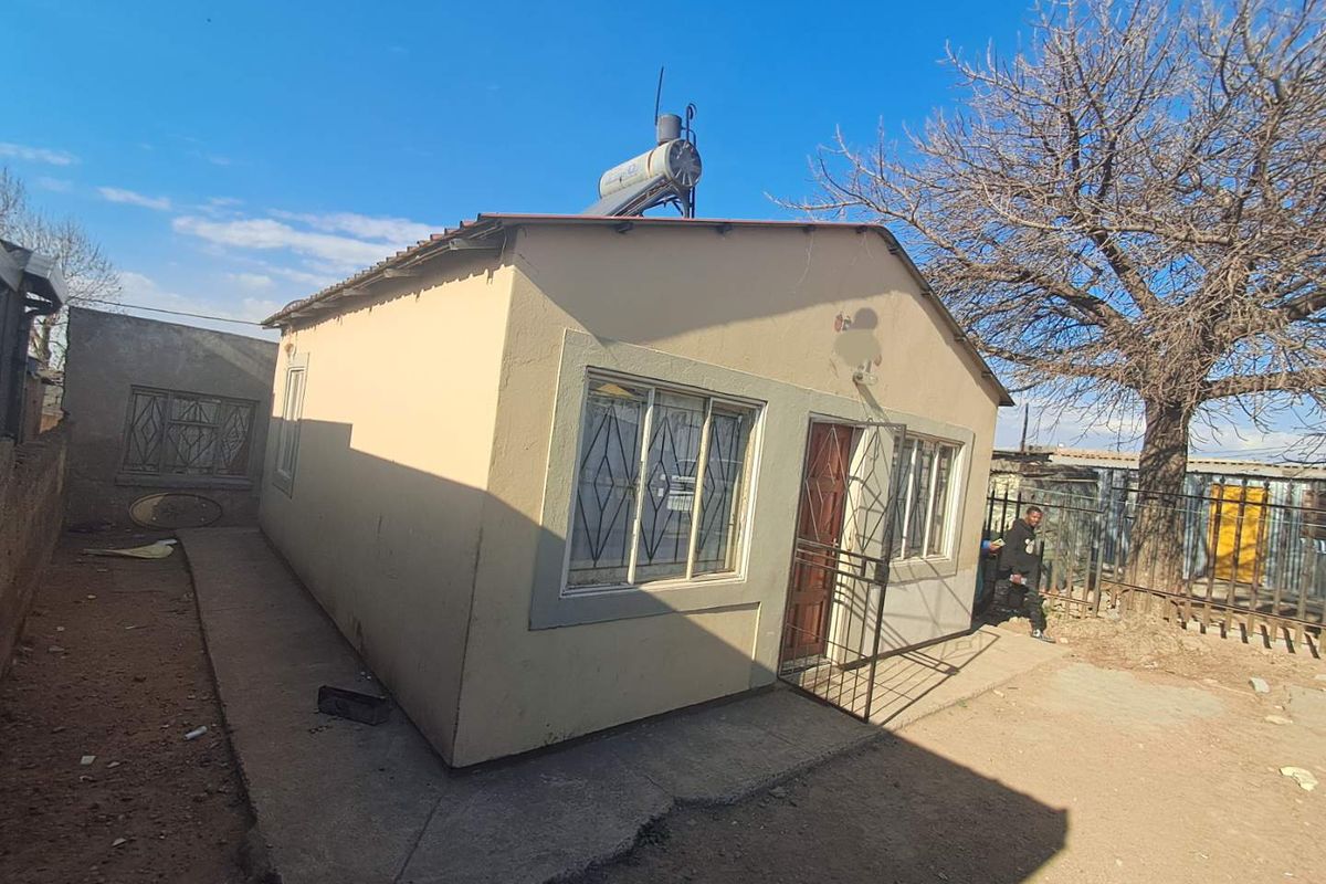 Charming 2 Bedroom House In Ivory Park. - Photo 4