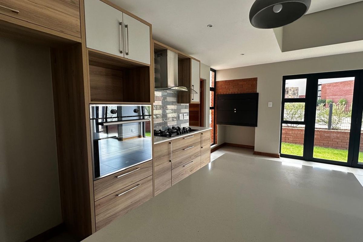 Experience Modern Retirement Living - No Transfer Fees! - Photo 3