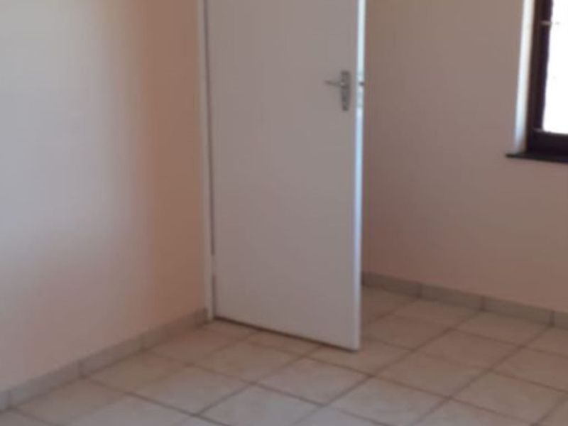 Exceptional Investment Opportunity with Dual Living Potential - Photo 4