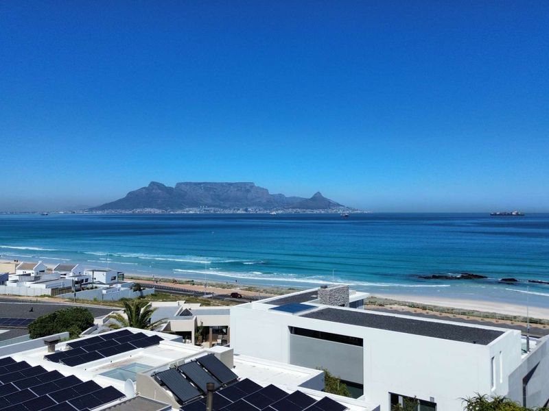 A Sea-view Sanctuary on Bloubergstrands Exclusive Coastline - Photo 2