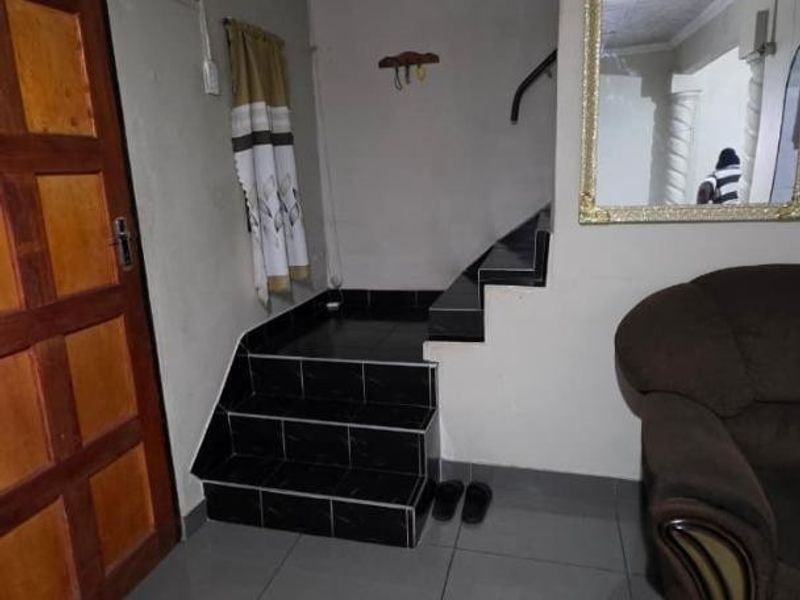 2 Bedroom House for Rent in Moorton - Photo 6