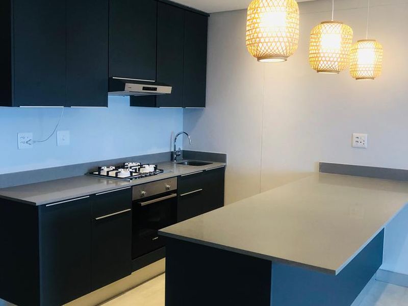 Ultra-Modern 2 Bedroom Apartment to Let in Umhlanga - Photo 6