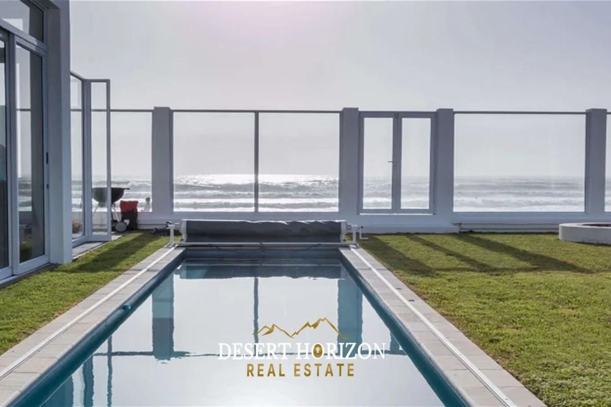 Swakopmund, Vogelstrand | For Sale-Stunning Beachfront 10 Bedroom Guesthouse - Photo 3